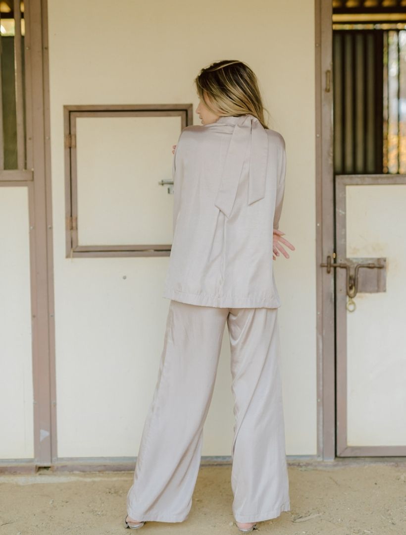 The Travel Button Down + Neck Tie