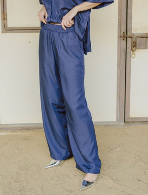 The High Waisted Travel Pant